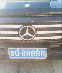 世界上最牛大货车全球十大重卡排行榜 奔驰卡车排第三，第一被称为卡车之神