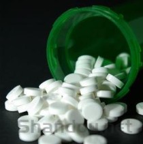 小狗吃驱虫药之后发烧四十度是什么原因？要吃药吗？