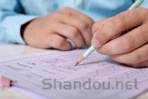 猫咪流眼泪分泌物是偏淡粉色的怎么弄会好？