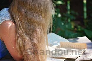 世界上最简单的马尾,简单一个马尾