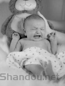 小奶猫吐奶流口水是何原因?小奶猫吐奶流口水怎么办?